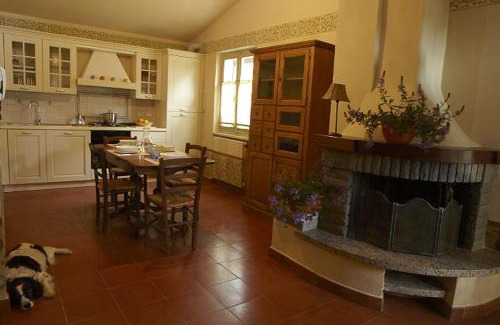 Luni Apartment | Agriturismo La Carreccia