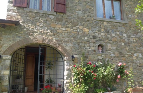 Poppi House | Agriturismo La Casa Bianca