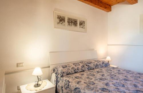 Villa Collemandina House | Agriturismo La Vecchia Scuola