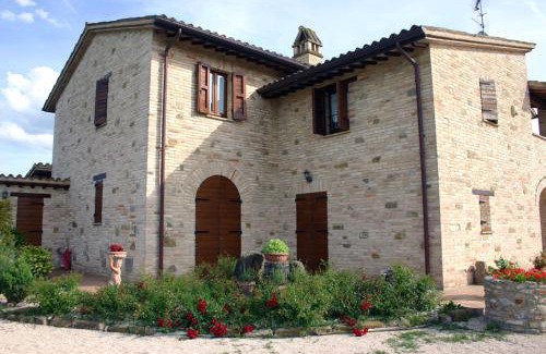 Cantalupo House | Agriturismo La Tana Del Lupo