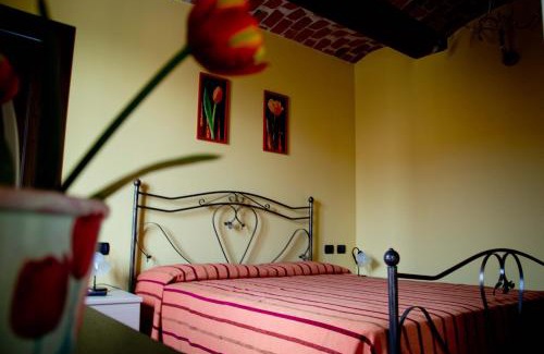Govone Bed & Breakfast | Agriturismo Monbertola