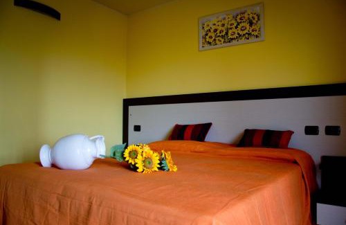 Govone Bed & Breakfast | Agriturismo Monbertola
