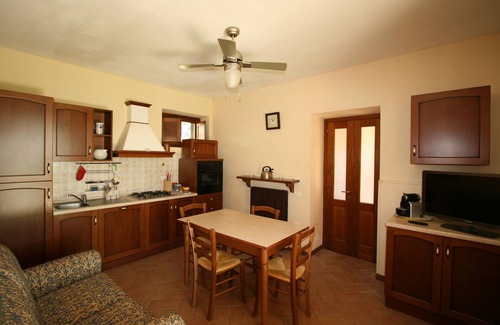 Fano Other | Agriturismo Monte Giove - Apartment "Bacco"