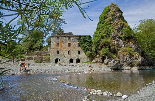 Camporgiano House | Agriturismo Mulin Del Rancone