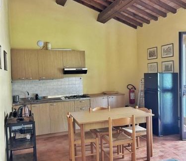 Fraccano Apartment | Agriturismo Podere Pietraluna