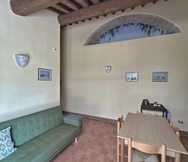 Fraccano Apartment | Agriturismo Podere Pietraluna