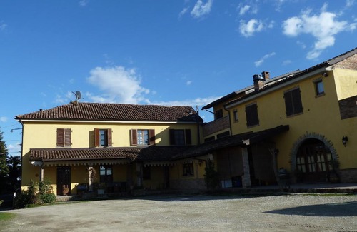Castiglione Tinella House | Agriturismo San Martino