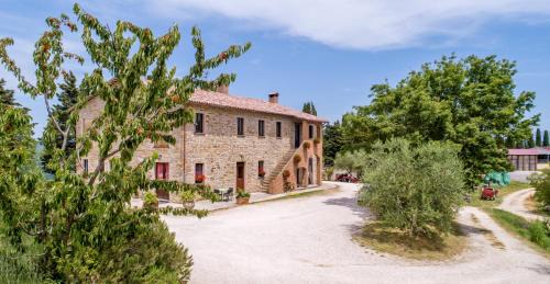 Monteluiano House | Agriturismo Tenuta Di Biscina