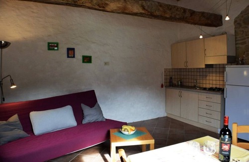 Pergola Apartment | Agriturismo Vecchia Quercia, apartment "La Casetta" for 2 people