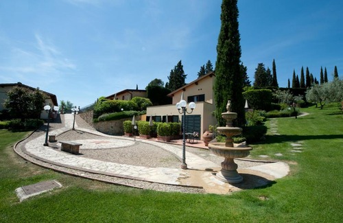 Impruneta House | Agriturismo Vecchio Borgo Di Inalbi