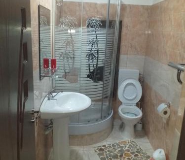 Bratovoesti House | Agropensiunea GIURCA