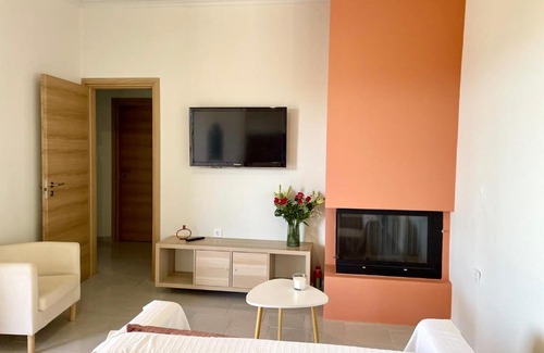 Gargaliani House | Agrothi