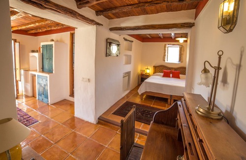 Sant Antoni de Portmany Hotel | Agroturismo Can Pujolet
