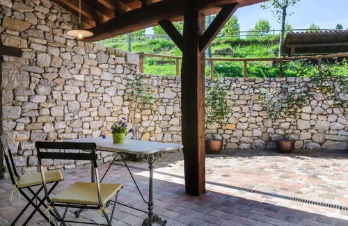 Montagut House | Agroturismo Garrotxa pareja-familia