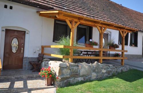 Lesna House | Agroturystyka Nad strumykiem