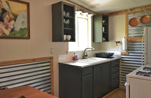 Austin Cottage | Agua Dulce Ranch, Casita #4