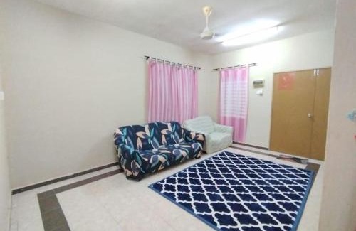 Kampung Bukit Katil House | AH Homestay -Melaka
