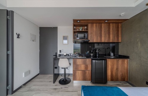 Pereira House | |Ahead| Minimalist Loft near the airport + AC