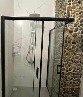 Arakli Bed & Breakfast | AHO 103 dağ manzaralı oda