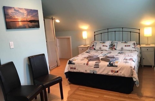 Put-in-Bay Hotel | Ahoy Inn Guesthouse