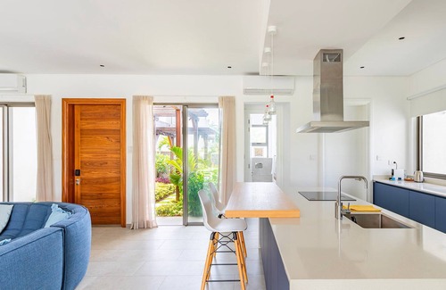 Grand River South East Villa | Ahura 3-br, pool, on the golf course of Anahita Resort & Spa