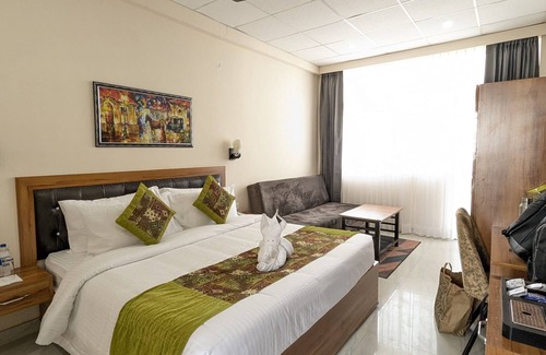 Lansdowne Hotel | Ai 360 Degree Hotel Lansdowne