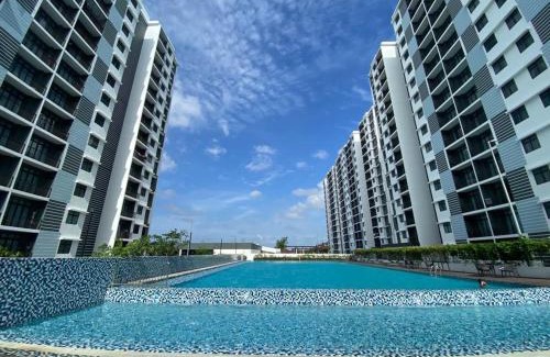Bandar Penawar Apartment | Ai Qaseh Desaru Penawar Pool Apartment Homestay