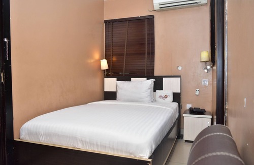 Ikorodu Hotel | Ai-Royal Hotel & Suites