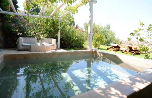 Vourkari Hotel | Aigis Suites Kea