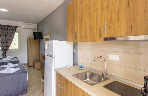 Asprovalta Apartment | Aigli Garden Retreat, Cosy Escape Close to the Sea