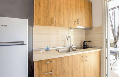 Asprovalta Apartment | Aigli Garden Retreat, Cosy Escape Close to the Sea