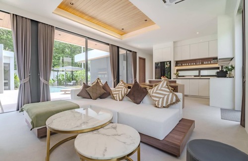 Choeng Thale Villa | Aileen Layan Villa 6/4BR Forest/2 Minutes Beach