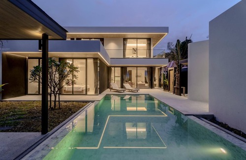 Choeng Thale Villa | Aileen Layan Villa 6/4BR Forest/2 Minutes Beach
