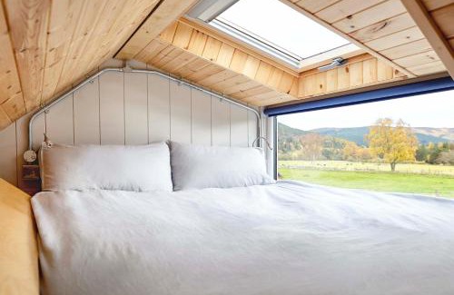 Ballater House | Aileen - Unique tiny house with wood fired roll top bath in heart of the Cairngorms