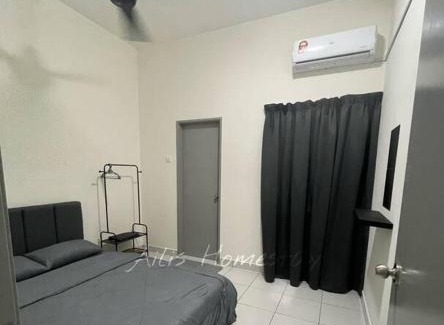 Kampung Rawa House | Ailis Homestay - Muslim Friendly