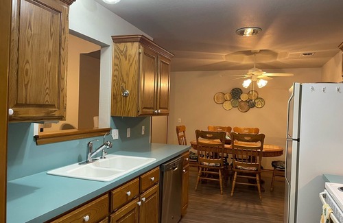 South Oklahoma City House | Aimee’s Pleasant Ranchwood Villa