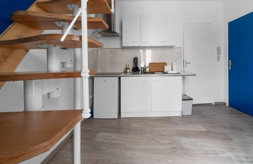 Cœur de Ville Apartment | Air-cond duplex apartment in the city center