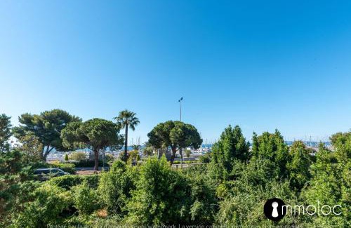 Saint-Laurent-du-Var Apartment | Air-conditioned apartment facing the port of Saint Laurent with 2 bedrooms