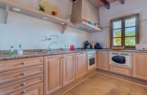 Santanyi House | Air-Conditioned Holiday Home with Pool, Terrace, Balcony & Wi-Fi