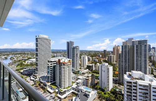 Broadbeach Apartment | Air on Broadbeach-Lvl19 in the Heart of Broadbeach