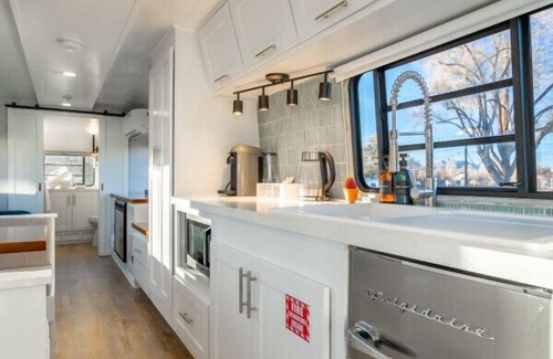 Prescott House | Air Village Wagon Circle Unit #8