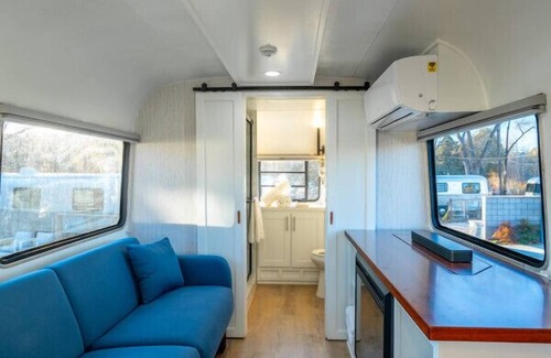 Prescott House | Air Village Wagon Circle Unit #8