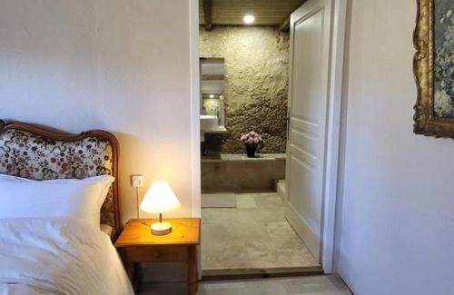 Couze-et-Saint-Front House | Airbnb: Vieilles Pierres et Rivière en Périgord