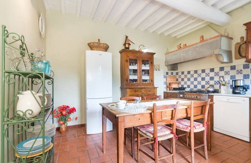 Lastra a Signa Villa | Airconditioned Villa with Private Pool near Florence , local town & transport