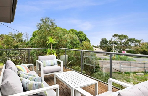 Aireys Inlet House | Aireys Delight a stunning beach house with gorgeous views to Aireys Inlet Lighthouse
