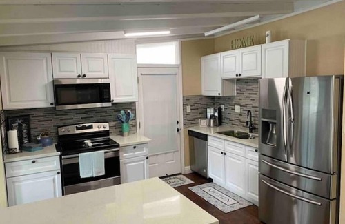 Sacramento House | Airport 15min, Downtown 5min, Beautiful Cozy Home