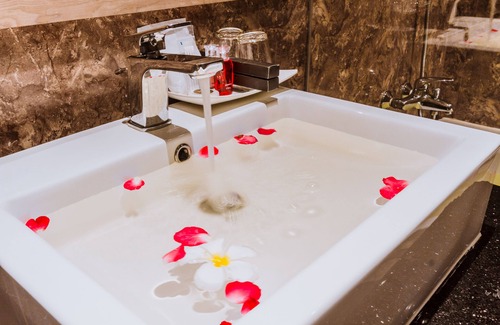 Ban Bo Han Hotel | Airport Beach Hotel Phuket