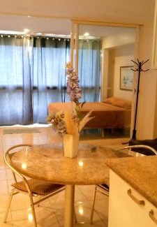 Catia La Mar Apartment | Airport BleuSuite Apartment