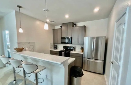 Vista Del Pueblo Other | Airport, COTA, and Tesla Home In S Downtown Austin