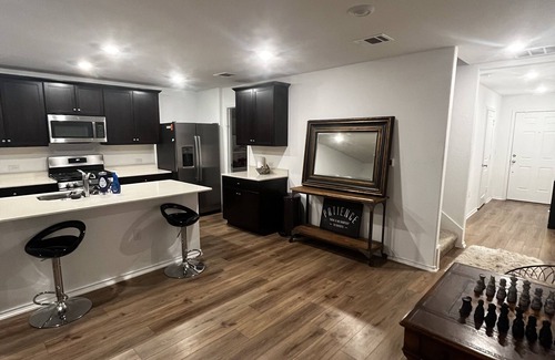 Stony Ridge North House | Airport Hideout